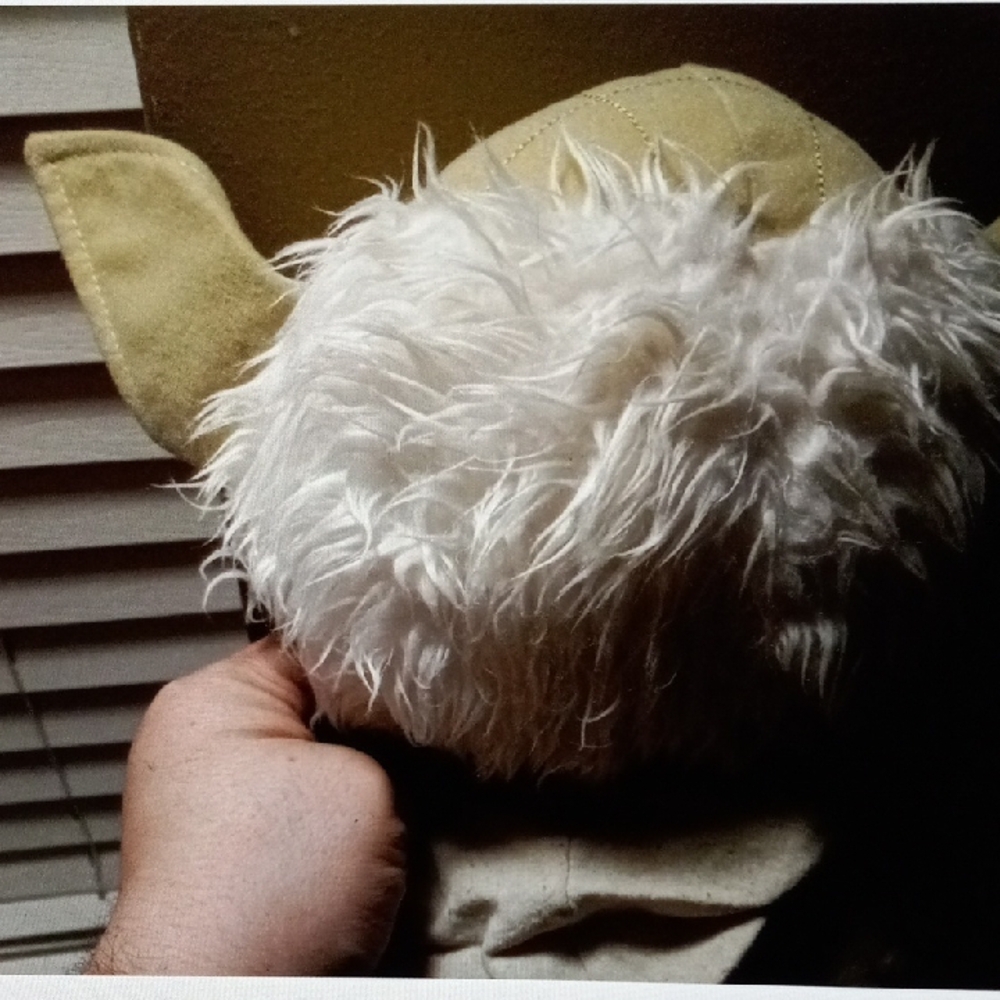 18" Green Yoda Plush - Picture 5 of 12